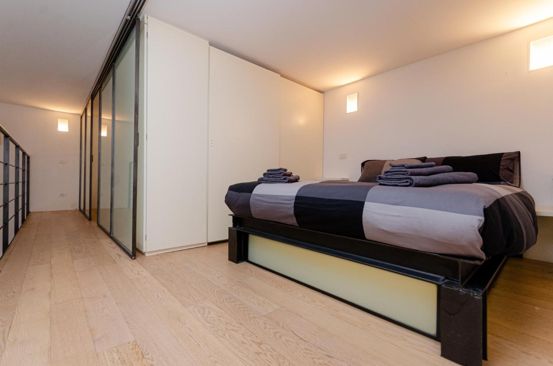 Apartamento Vivimihome Loft Su Due Livelli Con Terrazzo Milão